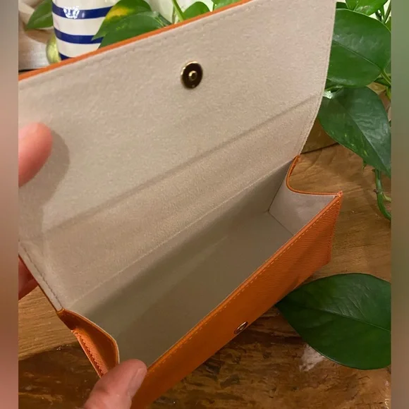 Tory Burch Triangle Eyeglass Sunglasses Case Orange Faux Leather Gold Metal Logo - Picture 4 of 4